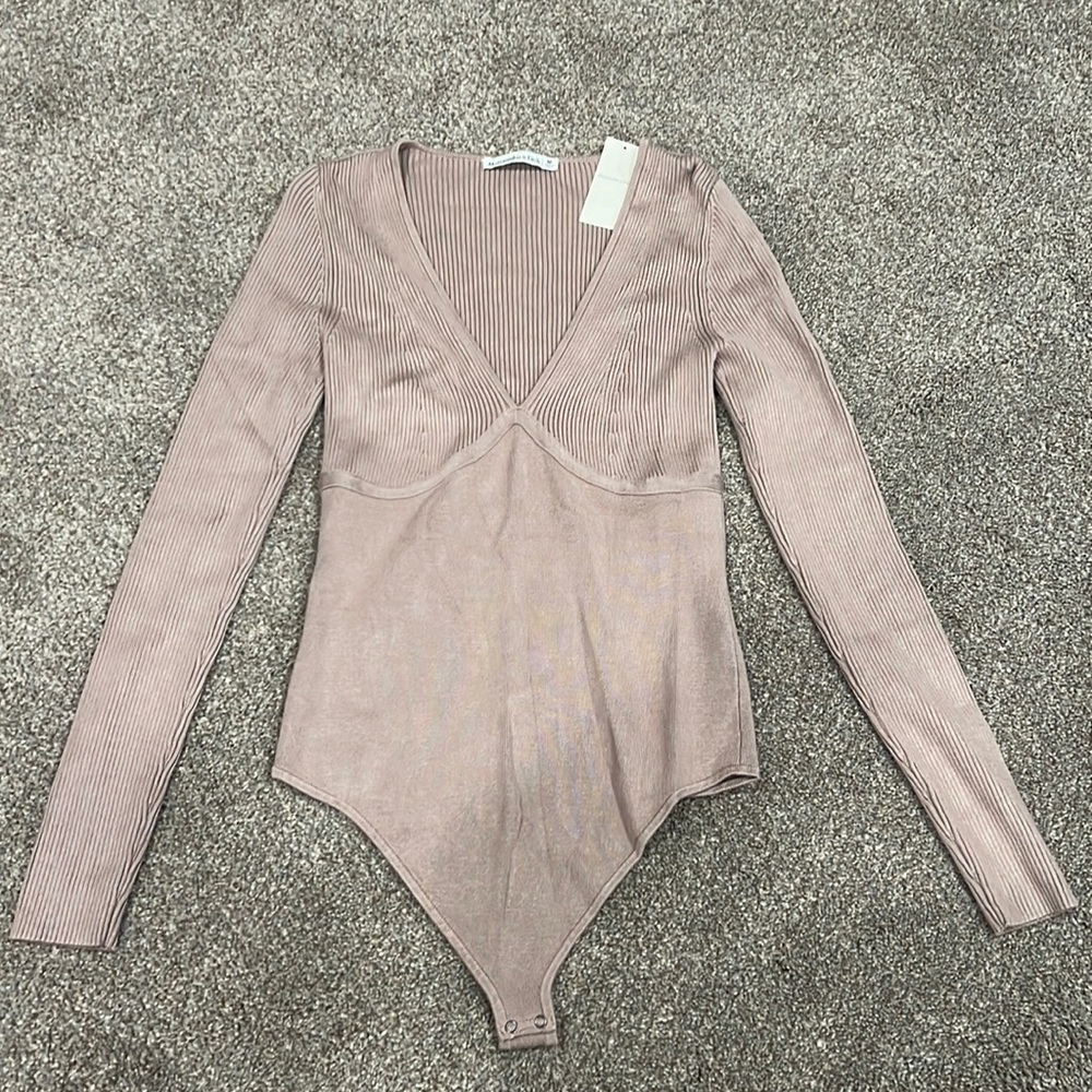 !NEW! Abercrombie & Fitch long sleeve bodysuit